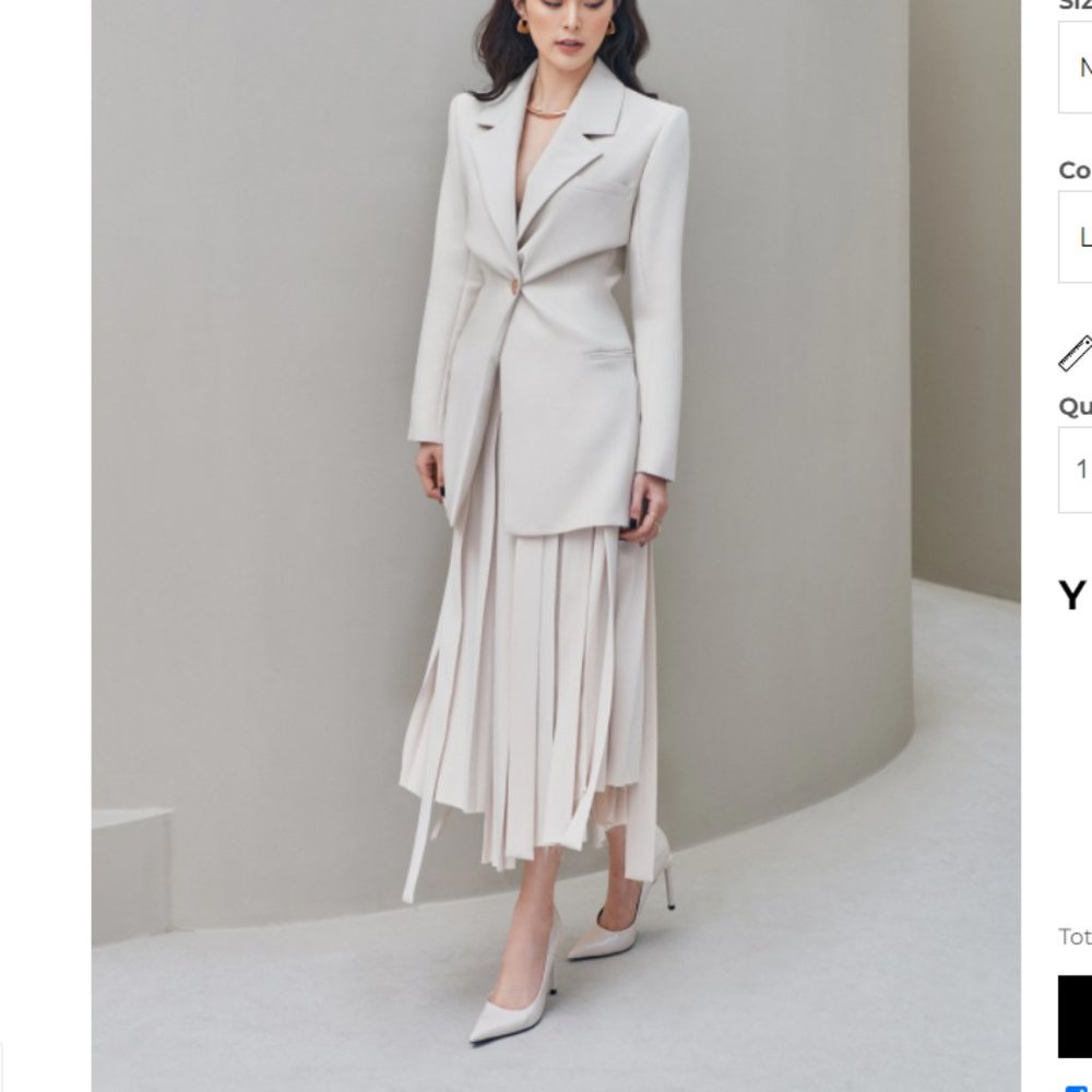 Lane JT HANNAH BLAZER WITH GOLD BUTTON size M (fits like XS/S)